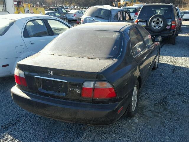 1HGCD5631TA188575 - 1996 HONDA ACCORD LX BLACK photo 4