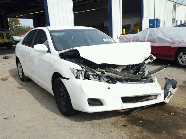 4T1BF3EK7BU583838 - 2011 TOYOTA CAMRY BASE WHITE photo 1