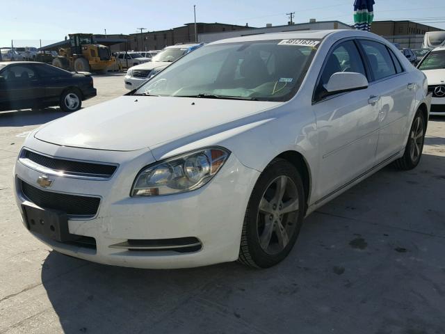 1G1ZC5EU3BF377115 - 2011 CHEVROLET MALIBU 1LT WHITE photo 2