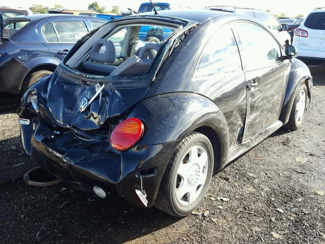 3VWCA21C9YM499983 - 2000 VOLKSWAGEN NEW BEETLE 黑色 照片 4