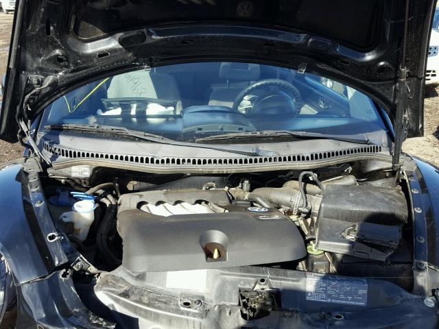 3VWCA21C9YM499983 - 2000 VOLKSWAGEN NEW BEETLE 黑色 照片 7