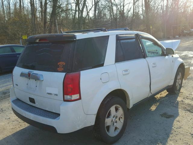 5GZCZ63456S826777 - 2006 SATURN VUE WHITE photo 4