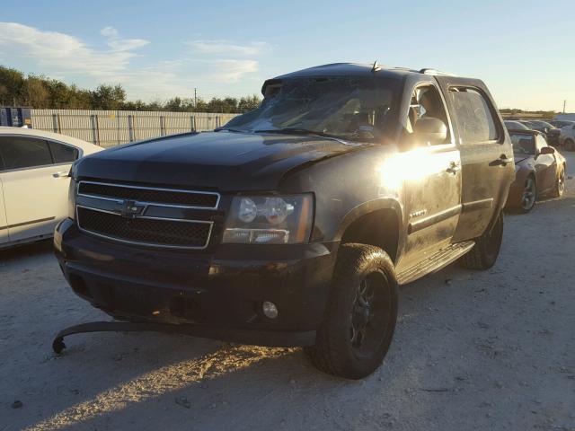 1GNFC13038R115712 - 2008 CHEVROLET TAHOE C150 BLACK photo 2