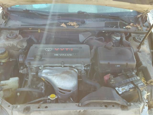 4T1BE32K82U625635 - 2002 TOYOTA CAMRY LE GOLD photo 7