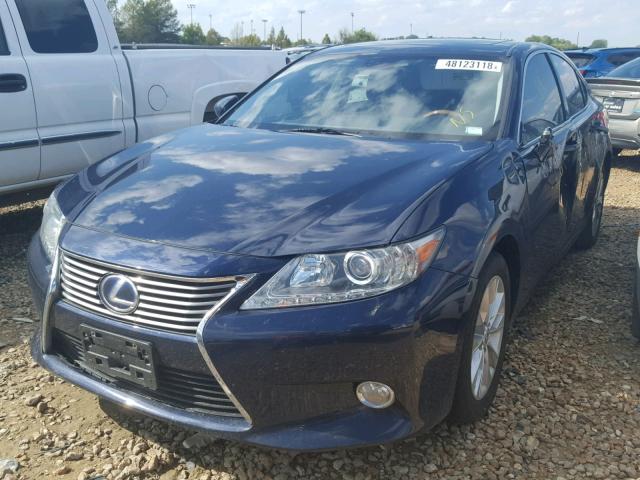 JTHBW1GG2D2008609 - 2013 LEXUS ES 300H BLUE photo 2