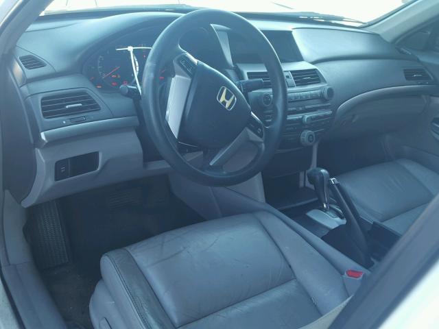 1HGCP26418A113705 - 2008 HONDA ACCORD LXP WHITE photo 9