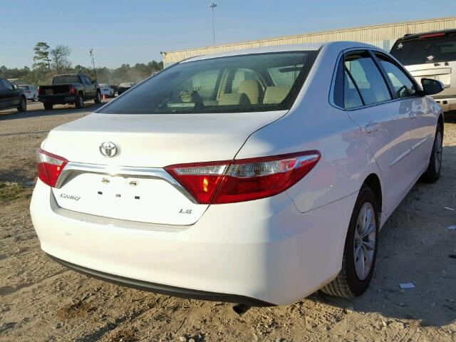 4T1BF1FK6GU186843 - 2016 TOYOTA CAMRY LE WHITE photo 4