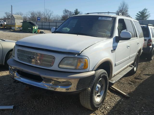 1FMPU18L0WLA37060 - 1998 FORD EXPEDITION WHITE photo 2