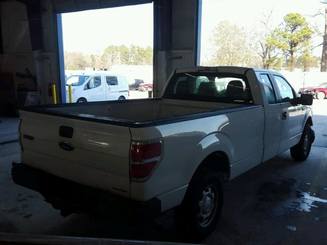 1FTVX1CF6BKD00852 - 2011 FORD F150 SUPER WHITE photo 4