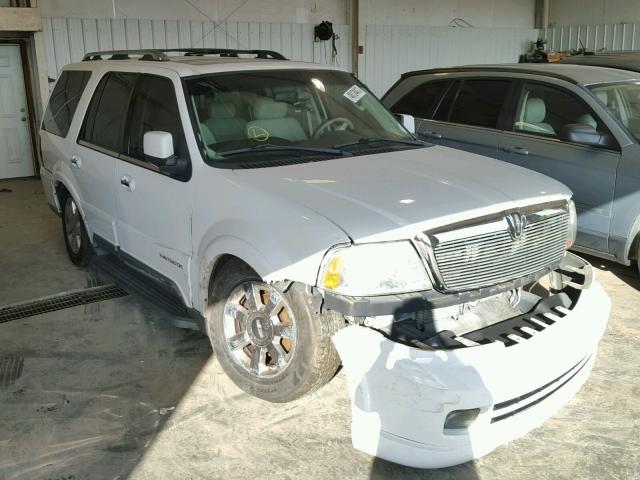 5LMFU28R63LJ03934 - 2003 LINCOLN NAVIGATOR WHITE photo 1