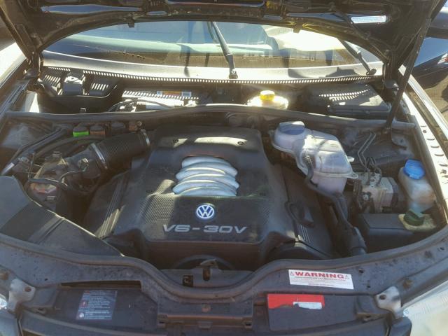 WVWUH23B9YE382014 - 2000 VOLKSWAGEN PASSAT GLX 黑色 照片 7