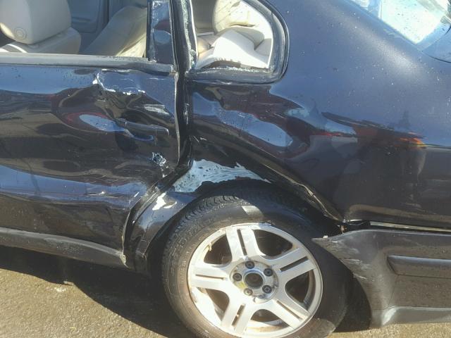 WVWUH23B9YE382014 - 2000 VOLKSWAGEN PASSAT GLX 黑色 照片 9