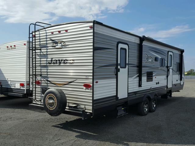 1UJBJ0BR1J1TC0226 - 2018 JAYCO JAY FLIGHT  TWO TONE photo 4