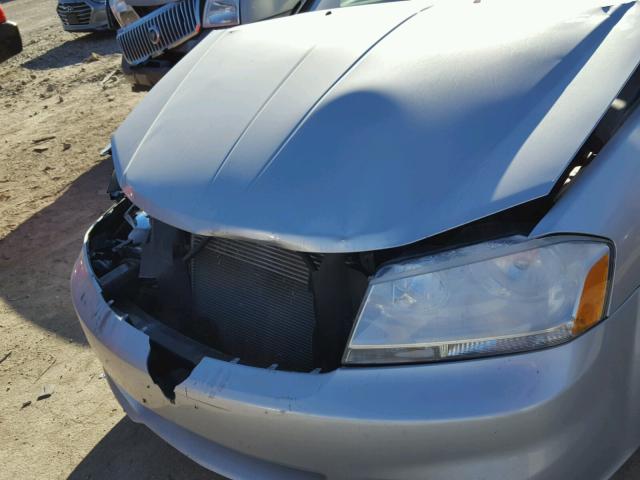 1B3BD4FB0BN546642 - 2011 DODGE AVENGER EX SILVER photo 9