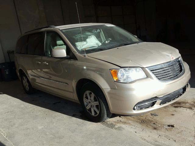 2C4RC1BG3DR518727 - 2013 CHRYSLER TOWN & COU TAN photo 1