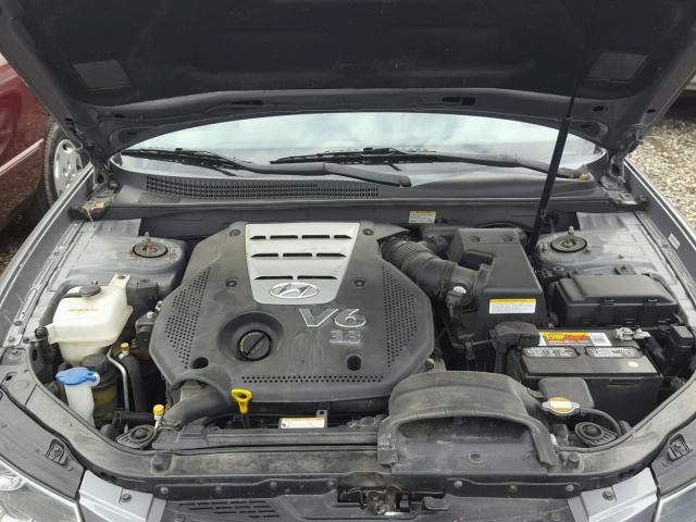 5NPEU46F27H220525 - 2007 HYUNDAI SONATA SE GRAY photo 7