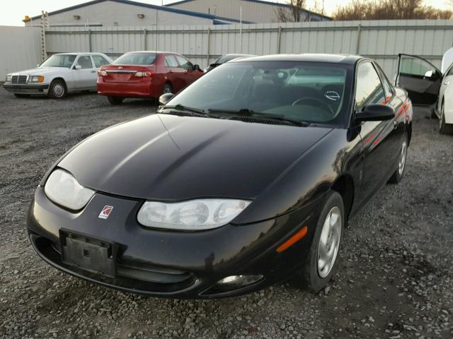 1G8ZR12782Z207001 - 2002 SATURN SC2 BLACK photo 2