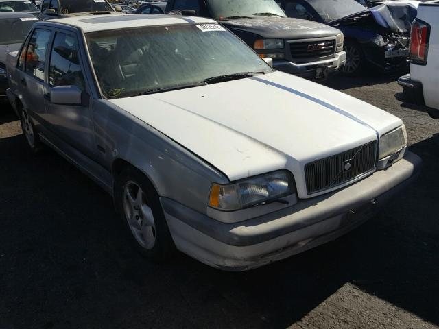 YV1LS5715S1250795 - 1995 VOLVO 850 SILVER photo 1