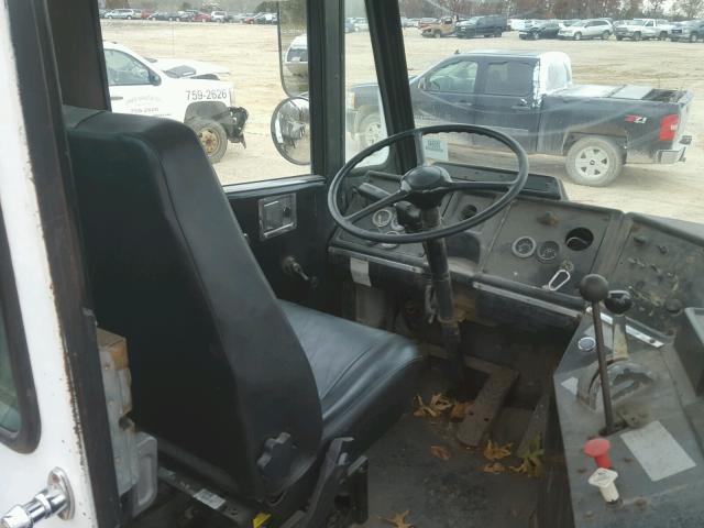 4LMBB511XTL009393 - 1996 CAPACITY OF TEXAS TJ5000 WHITE photo 6