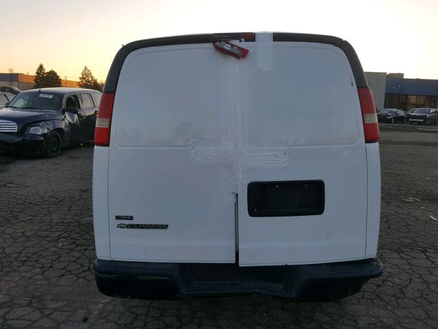 1GCZGFBGXA1107648 - 2010 CHEVROLET EXPRESS G2 WHITE photo 6