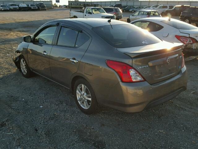 3N1CN7AP3FL851159 - 2015 NISSAN VERSA S GRAY photo 3