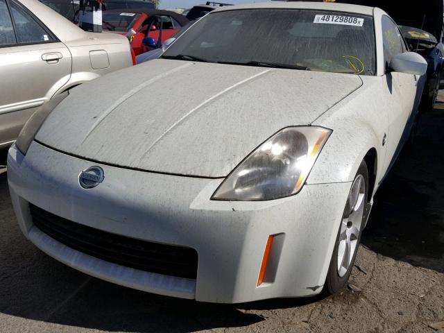 JN1AZ34EX4T050526 - 2004 NISSAN 350Z COUPE WHITE photo 2