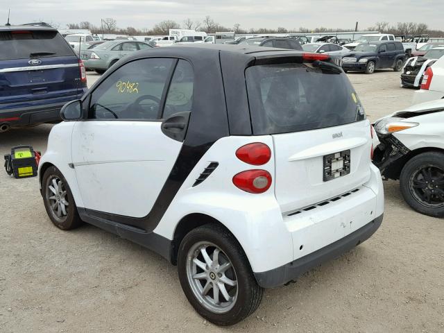 WMEEJ31X69K248160 - 2009 SMART FORTWO PUR WHITE photo 3