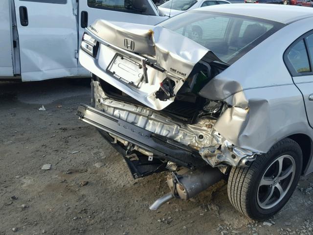 2HGFB2F79FH539694 - 2015 HONDA CIVIC SE SILVER photo 9