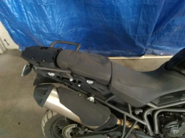SMTE07BF4FT686374 - 2015 TRIUMPH MOTORCYCLE TIGER 800X BLACK photo 6