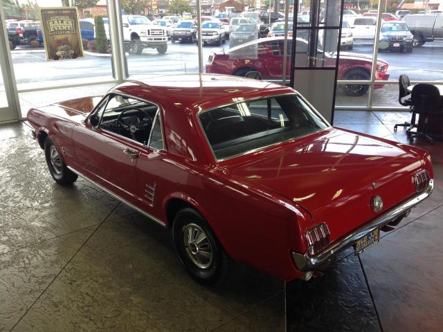 6R07T143773 - 1966 FORD MUSTANG RED photo 3