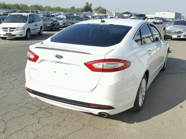 3FA6P0SU9ER366963 - 2014 FORD FUSION TIT WHITE photo 4