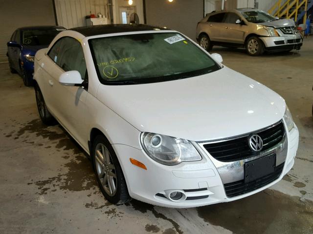 WVWFA71F78V020957 - 2008 VOLKSWAGEN EOS LUX 白色 照片 1