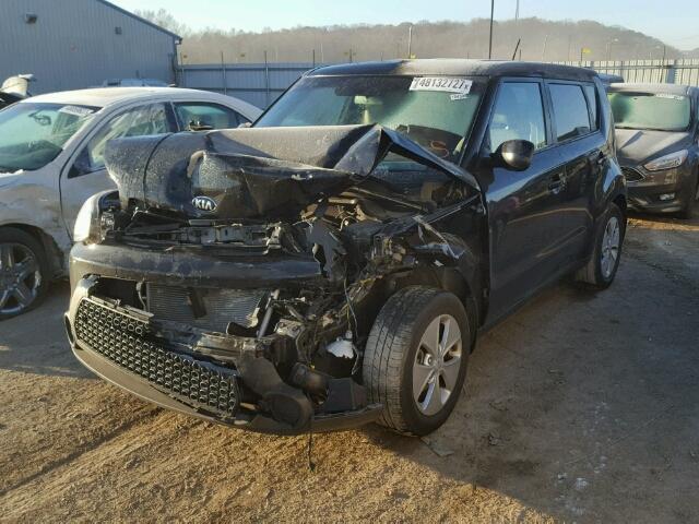 KNDJN2A22E7728015 - 2014 KIA SOUL BLACK photo 2