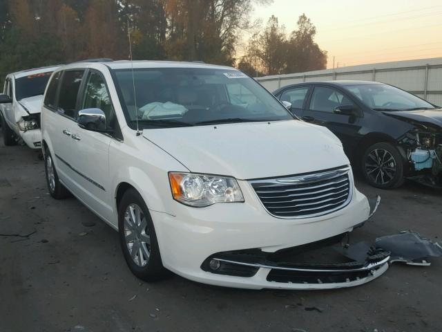 2C4RC1CG0CR413639 - 2012 CHRYSLER TOWN & COU WHITE photo 1