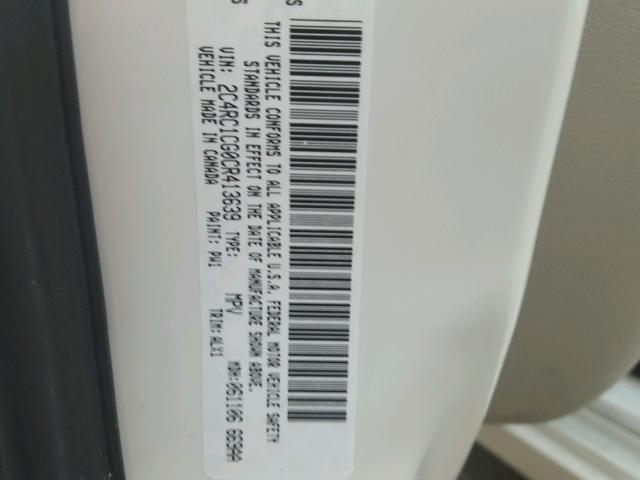 2C4RC1CG0CR413639 - 2012 CHRYSLER TOWN & COU WHITE photo 10