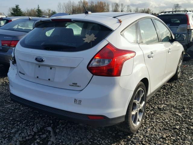 1FADP3K21DL214552 - 2013 FORD FOCUS SE WHITE photo 4