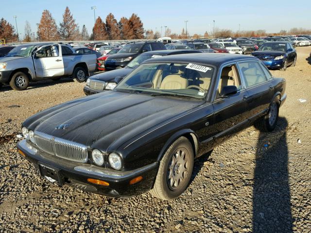 SAJHX624XWC839390 - 1998 JAGUAR XJ8 L BLACK photo 2