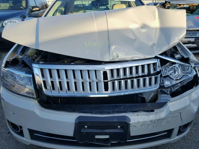 3LNHM26T98R620096 - 2008 LINCOLN MKZ CREAM photo 9