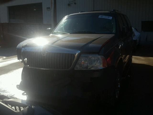 5LMFU28R53LJ24693 - 2003 LINCOLN NAVIGATOR TAN photo 2