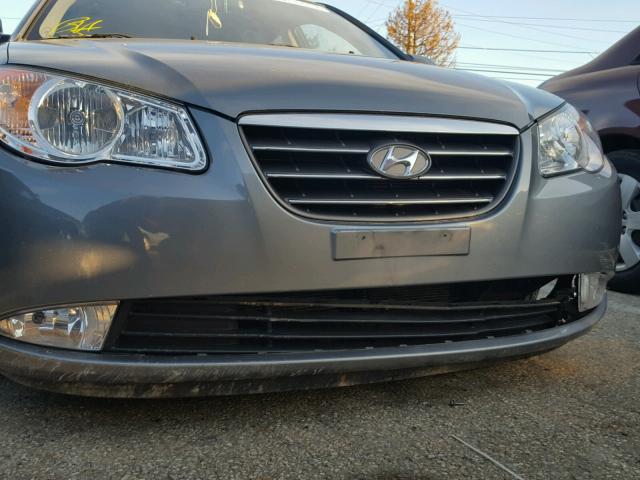 KMHDU46D49U810692 - 2009 HYUNDAI ELANTRA GL GRAY photo 9