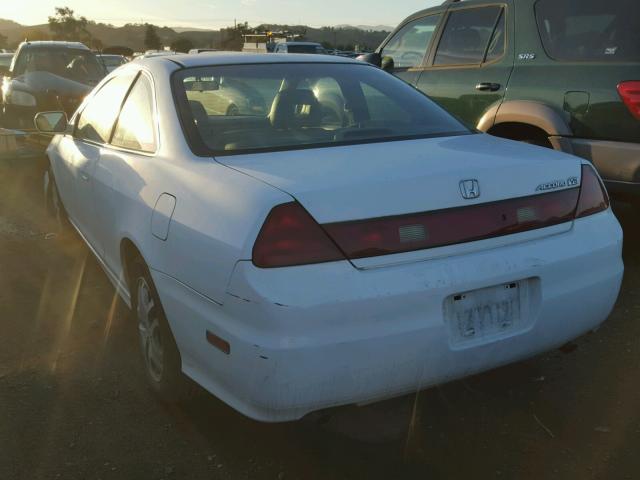 1HGCG22542A023048 - 2002 HONDA ACCORD EX WHITE photo 3