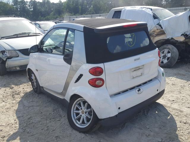 WMEEK31X89K270674 - 2009 SMART FORTWO PAS 白色 照片 3