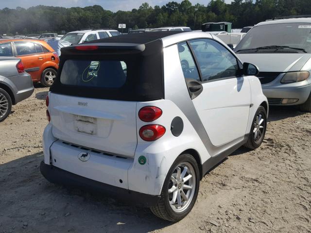 WMEEK31X89K270674 - 2009 SMART FORTWO PAS 白色 照片 4