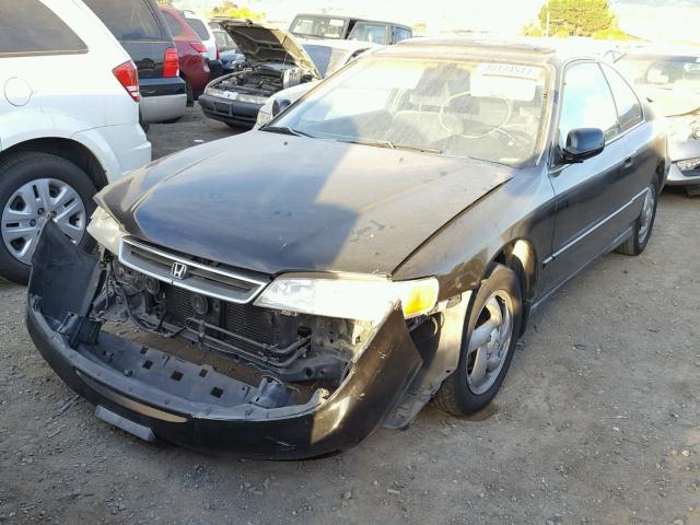 1HGCD7257TA023231 - 1996 HONDA ACCORD EX BLACK photo 2