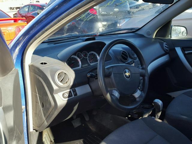 KL1TD5DE4AB135712 - 2010 CHEVROLET AVEO LS BLUE photo 5