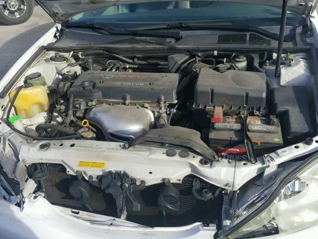 JTDBE32K530187363 - 2003 TOYOTA CAMRY LE WHITE photo 7