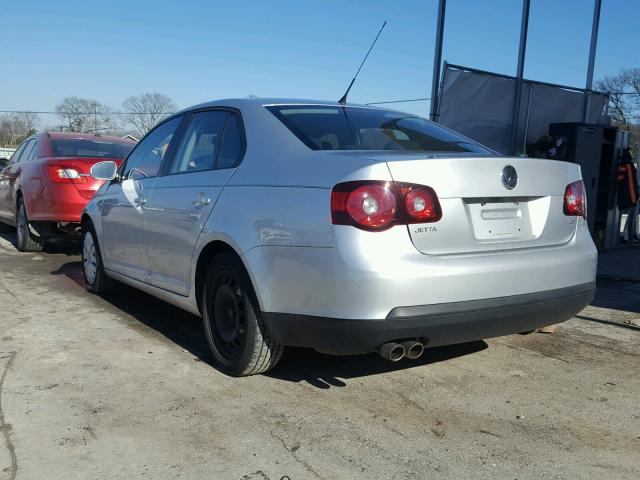 3VWJX7AJ0AM053213 - 2010 VOLKSWAGEN JETTA S SILVER photo 3