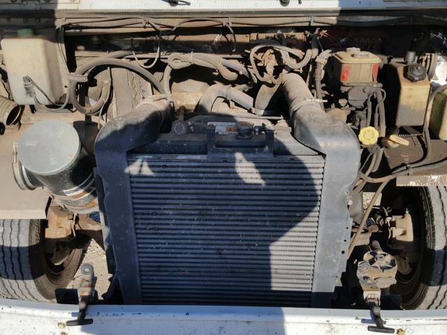 4UZA4FA40WC977610 - 1998 FREIGHTLINER CHASSIS M WHITE photo 7