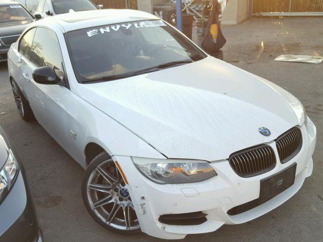 WBAKG1C50BE362902 - 2011 BMW 335 IS WHITE photo 1