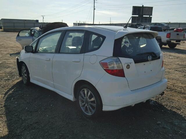 JHMGE8H58CC010470 - 2012 HONDA FIT SPORT WHITE photo 3